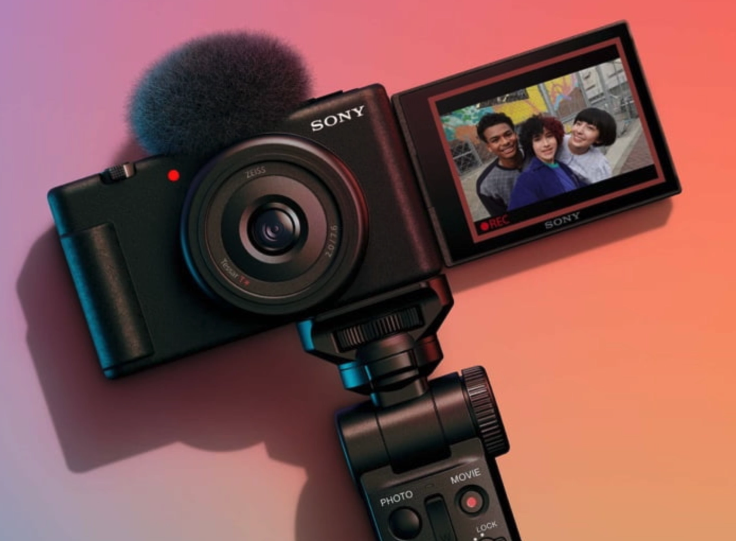 索尼入门级 Vlog 相机 ZV-1F 上架：配备 20mm F2 镜头，3499 元起