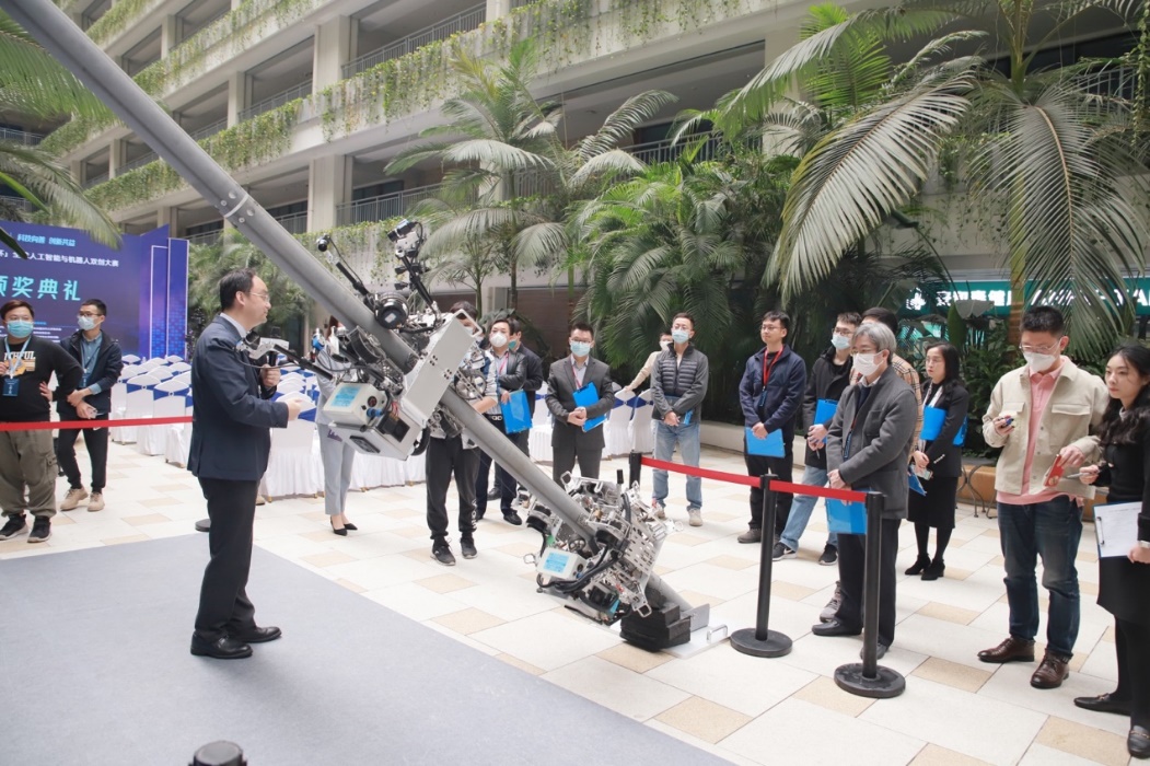 第三届“清华大学国强研究院杯”全球人工智能与机器人双创大赛决赛暨颁奖典礼在佛山顺德博智林机器人公司总部举行