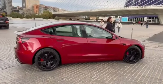 特斯拉全新Model 3 Performance焕新版韩国认证通过，动力与续航双升级